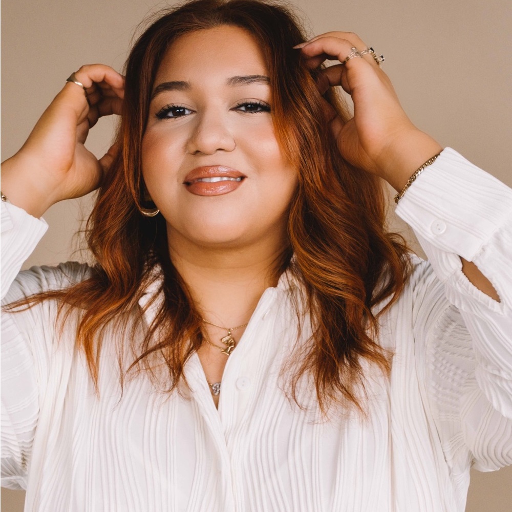Meet your Posher, Roxana